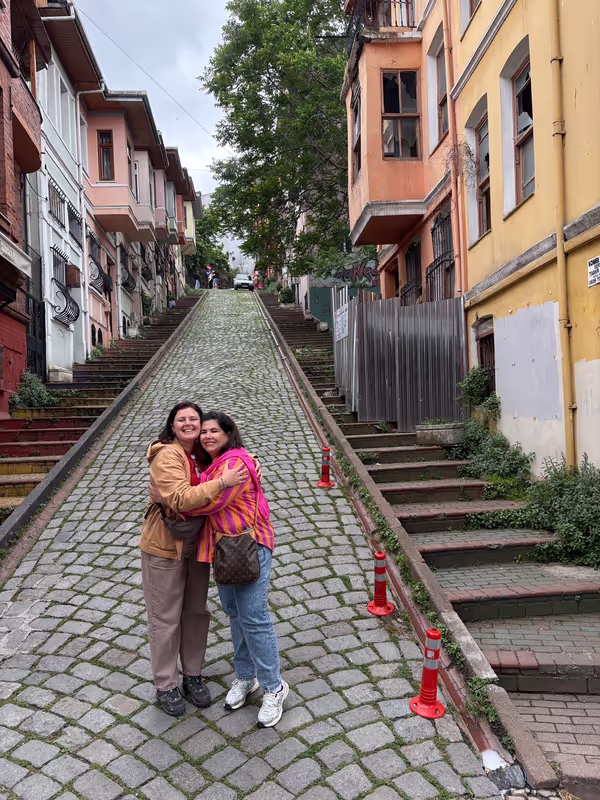 Istanbul Private Tour - colorful houses