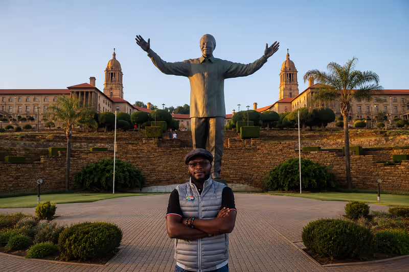 Pretoria Private Tour - Mandela's statue