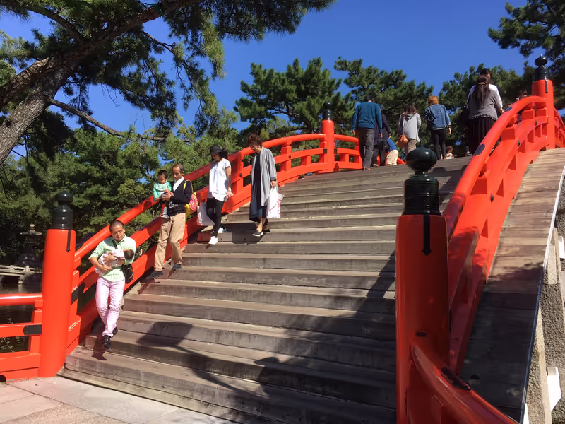Osaka Private Tour - Sumiyoshi Shinto Shrine (One of the famous shrines in Japan (you can learn the difference between Shintoism and Buddhism and how to worship. A photo in front of this red bridge will be memorable.).