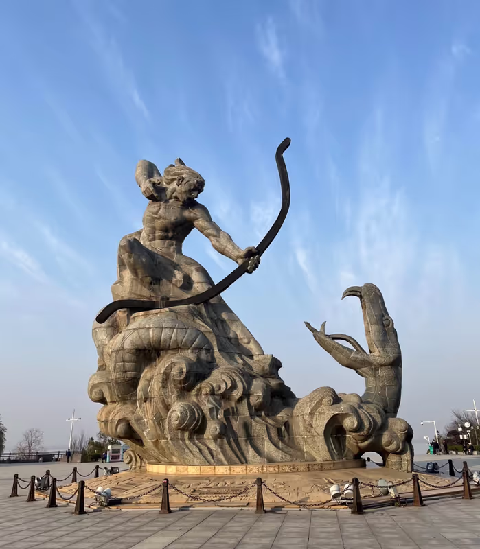 Wuhan Private Tour - Hou Yi Shoots the Snake Statue