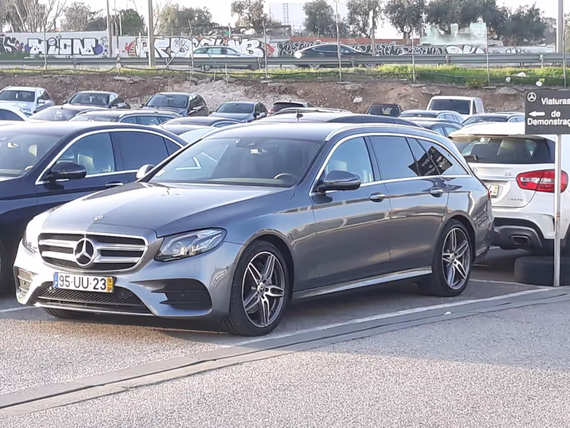 Lisbon Private Tour - Luxury Transport