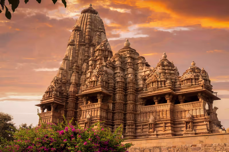 Khajuraho Private Tour - Kanadariya The world Heritage site