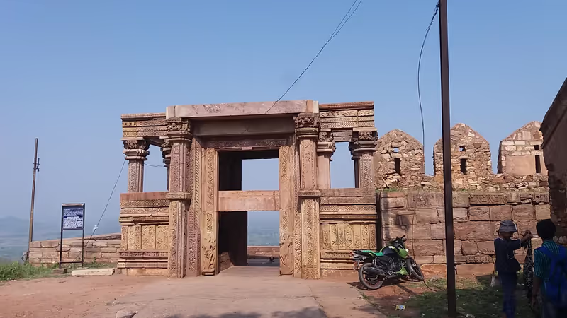 Khajuraho Private Tour - Kalinjar Fort