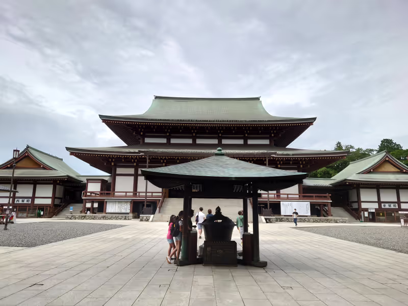 Narita Private Tour - Main Hall of Shinshoji Temple