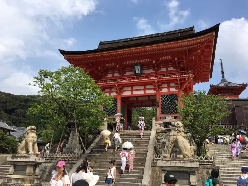 Kyoto Private Tour - Niomon Gate of Kiyomizu Temple