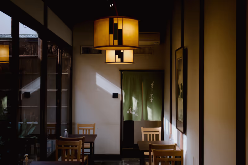 Osaka Private Tour - A traditional Japanese café interior — Photo: Ayyeee Ayyeee / Pexels