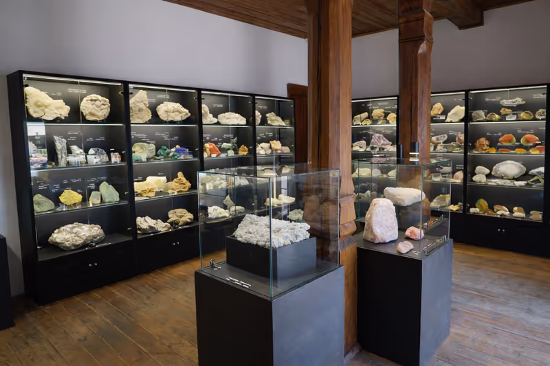 Veliko Turnovo Private Tour - minerals Exposition