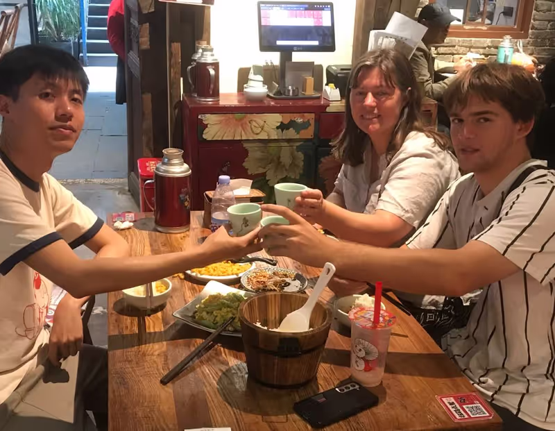 Chongqing Private Tour - delicious food experience