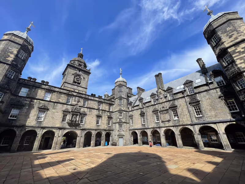 Edinburgh Private Tour - George Heriots School