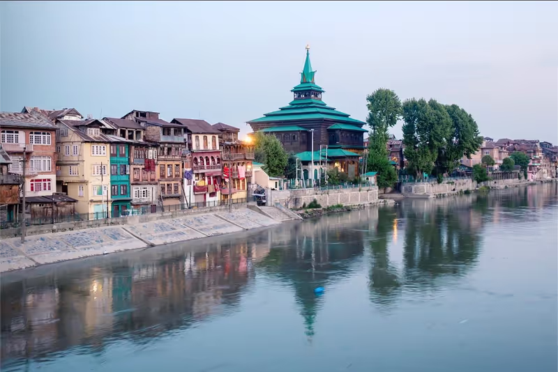 Jammu and Kashmir Private Tour - 