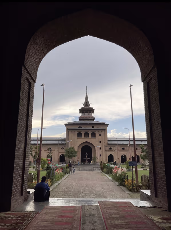 Jammu and Kashmir Private Tour - 