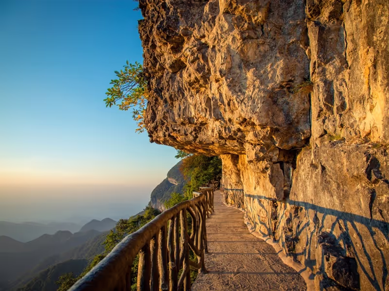 Chongqing Private Tour - sunset, cliffside walk