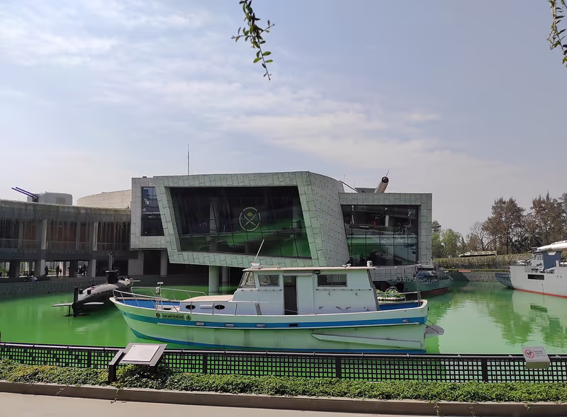 Dhaka Private Tour - Bangladesh Military Museum