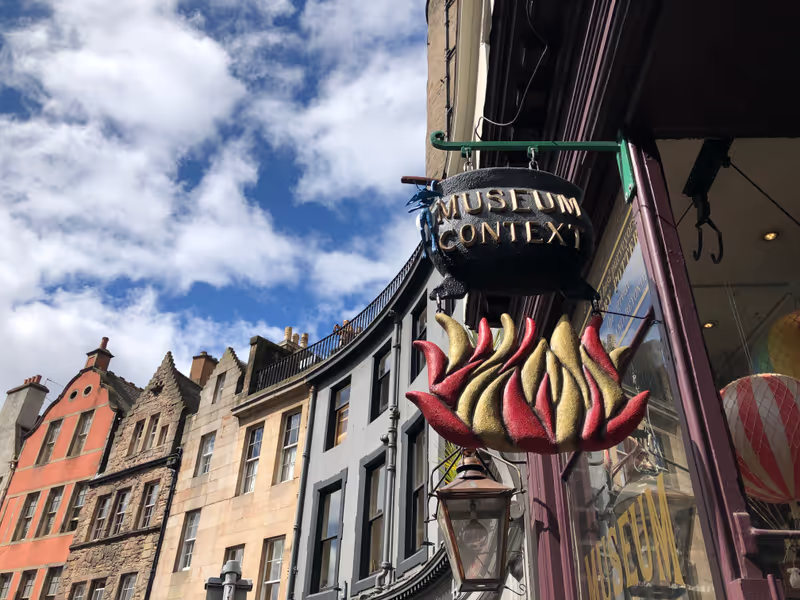 Edinburgh Private Tour - Victoria Street, Edinburgh