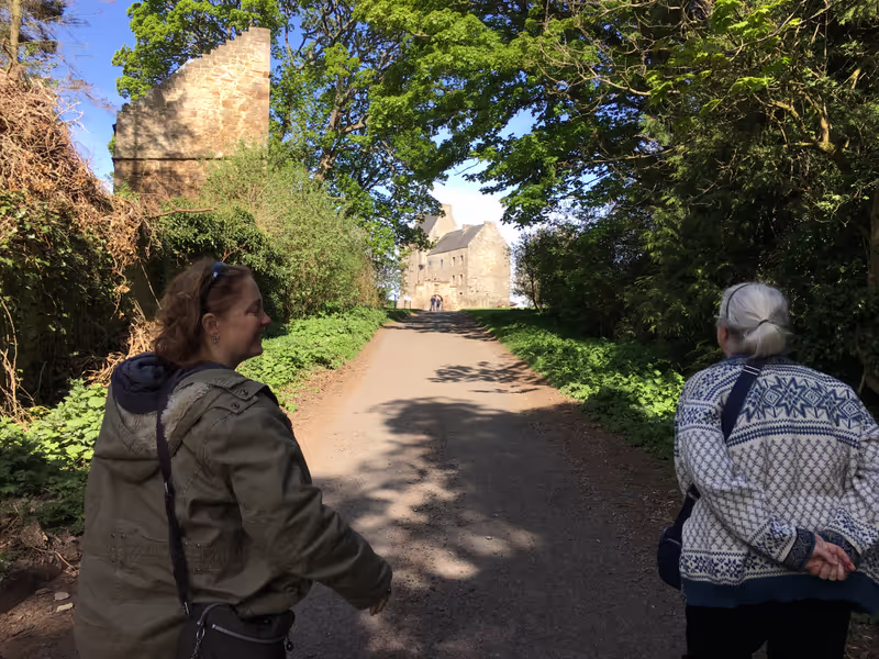 Edinburgh Private Tour - Hello the House...