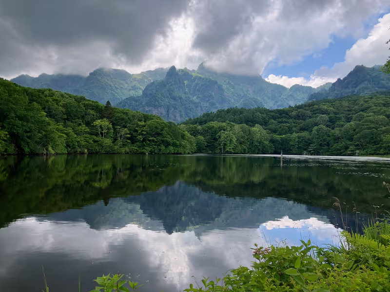 Nagano Private Tour - Kagami-ike ("Mirror Lake")
