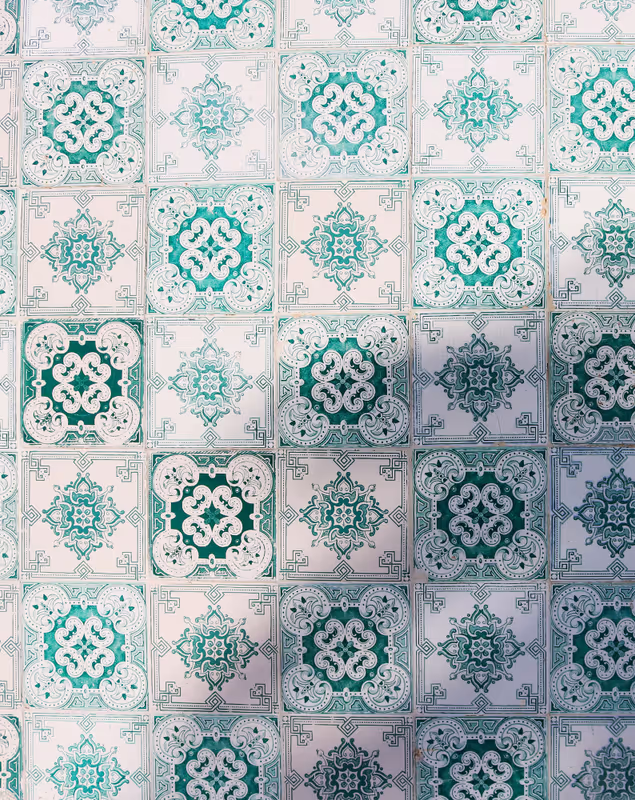 Lisbon Private Tour - Tiled facades