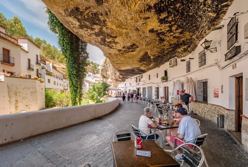 Malaga Private Tour - Setenil De las Bodegas
