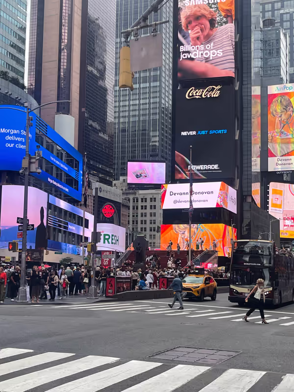 New York Private Tour - The TKTS ( Broadway Tickets Boot) in Times Square