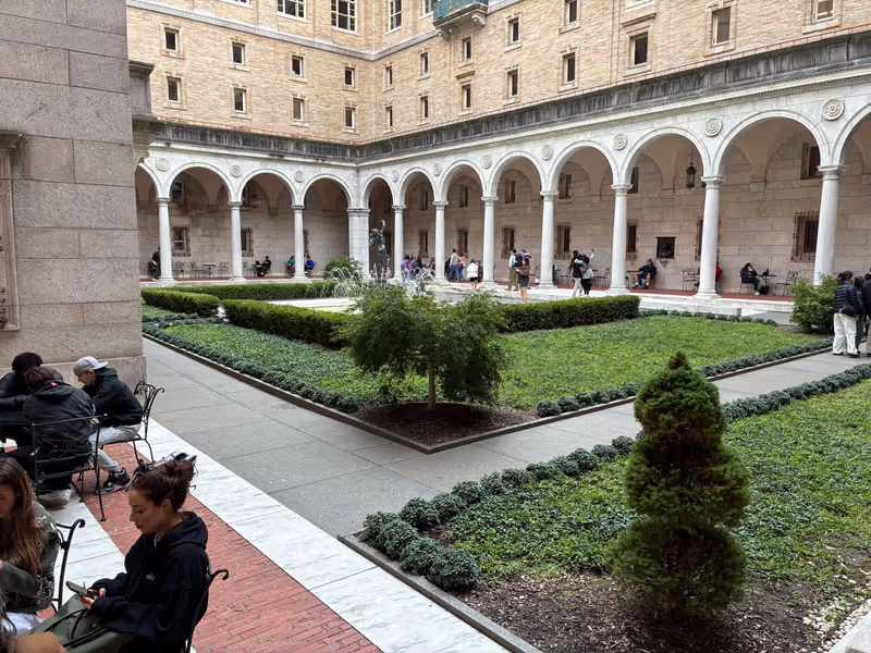 Boston Private Tour - BPL Courtyard