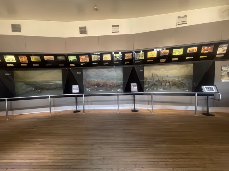 New York Private Tour - The Mini Museum inside Castle Clinton