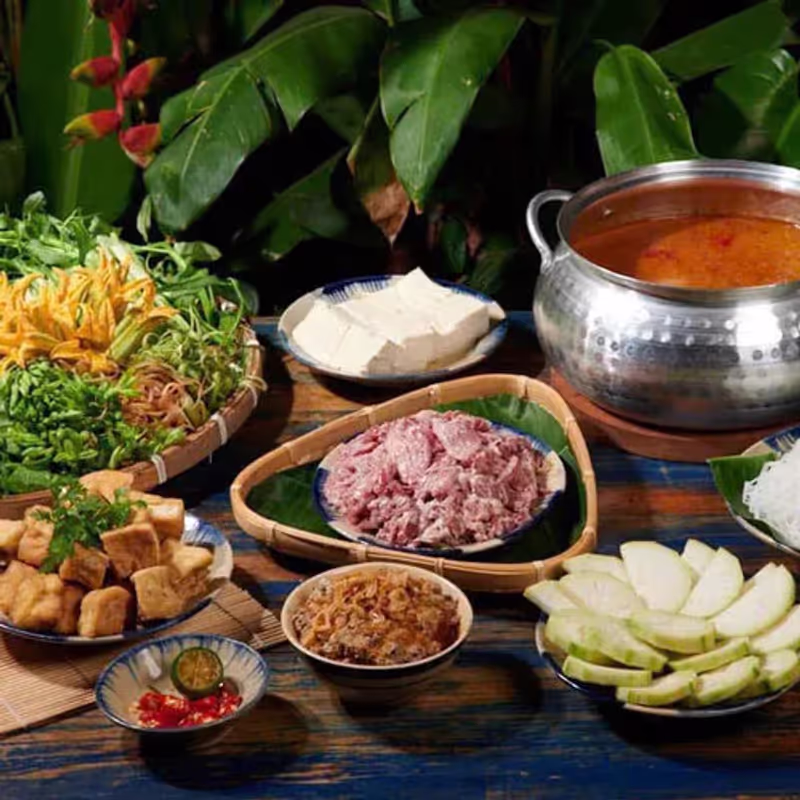 Ho Chi Minh Private Tour - The Capital Specialties