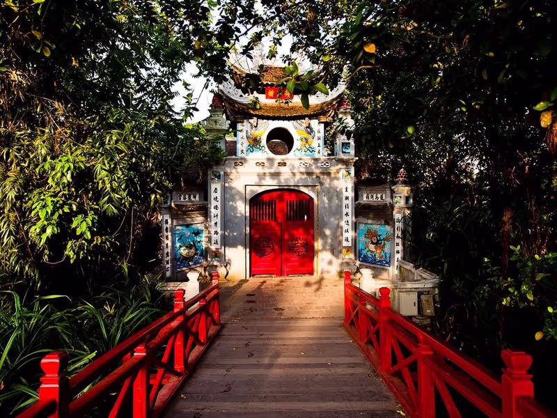 Hanoi Private Tour - Hoan Kiem Lake
