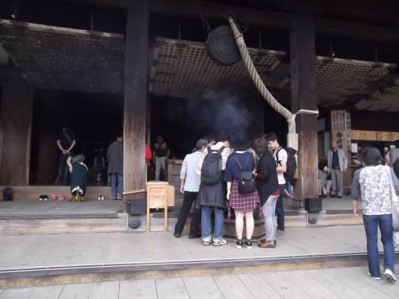 Kyoto Private Tour - Incense-offering place outside the "Hondo" main hall.