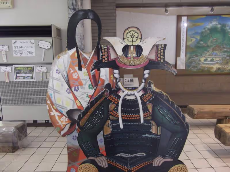 Gifu Private Tour - Let's be a samurai and a princess!