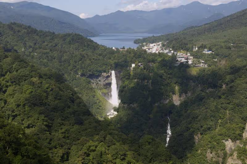 Nikko Private Tour - (Option) Combination view of Lake Chuzenji and Kegon Water Fall from Akechidaira
