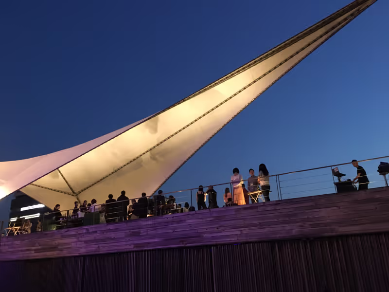 Tokyo Private Tour - Off the beaten track