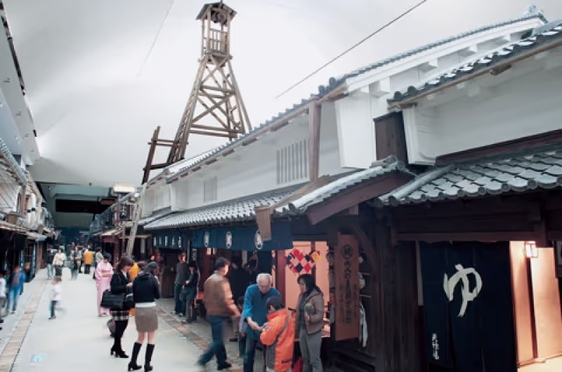 Osaka Private Tour - Rows of houses in the 19th century