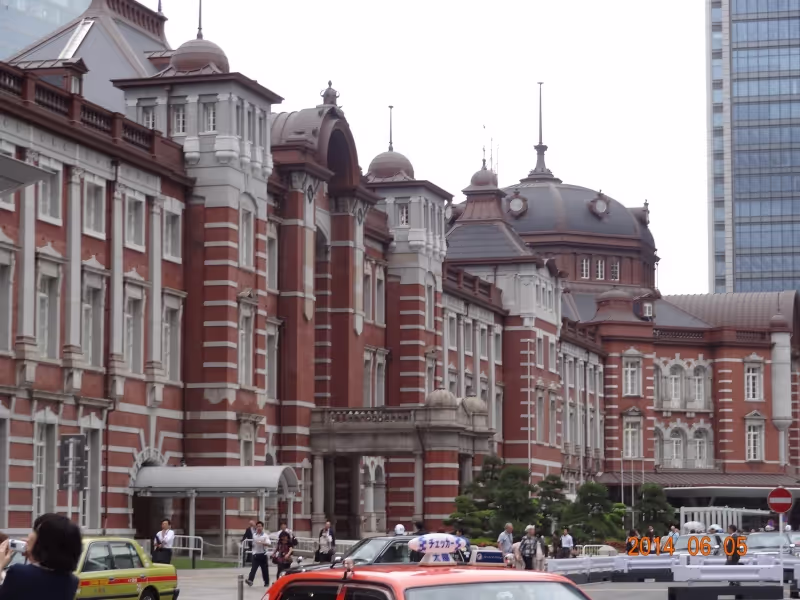 Tokyo Private Tour - JR Hbf Tokio,