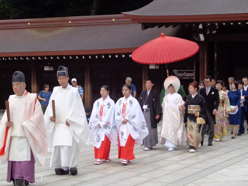Tokyo Private Tour - Hochzeitszeremonie, der traditionelle Stil am Meiji Schrein


