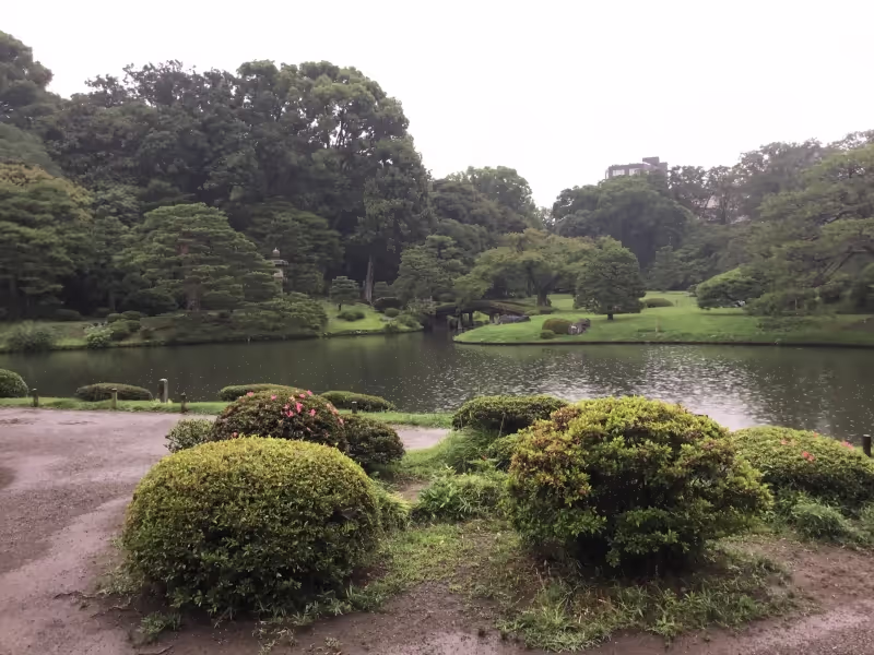 Tokyo Private Tour - Rikugien garden as stroll style garden founded by a top worrier in Edo era