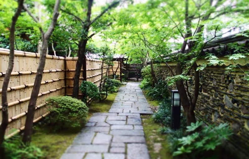 Fukuoka Private Tour - The entrance to Rakusui-en