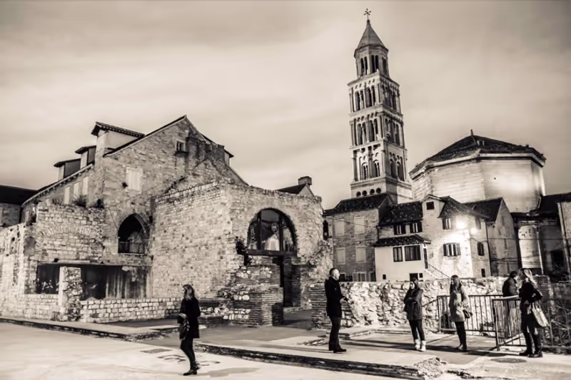 Split Private Tour - null