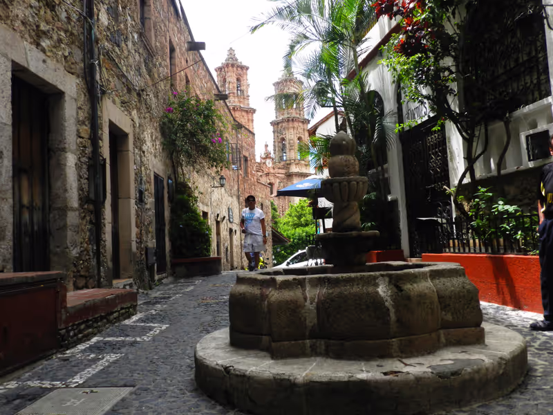 Acapulco City Private Tour - Taxco The Silver Town