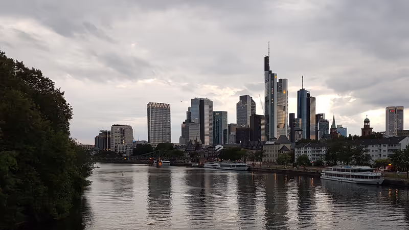 Frankfurt Private Tour - Frankfurt's skyline 