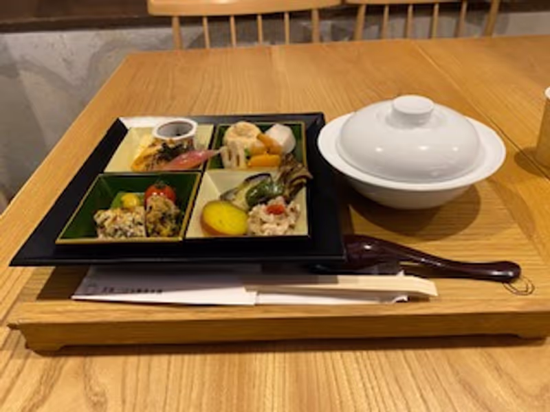 Osaka Private Tour - Lunch in the Japanese-style restaurant, Tsuboichi