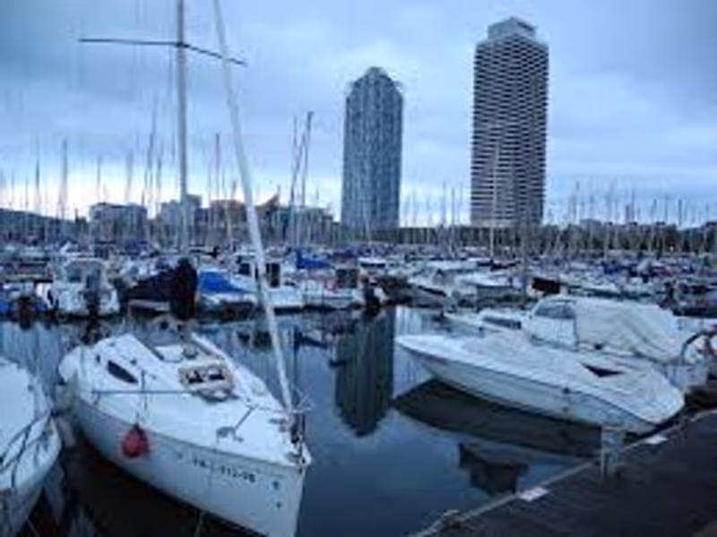 Barcelona Private Tour - null