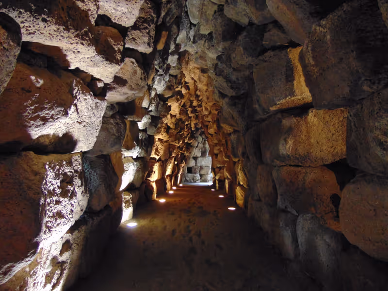 Sardinia Private Tour - Nuraghe Santu Antine ( 1600 b.C. )
