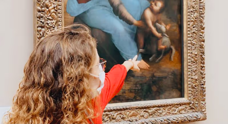 Paris Private Tour - In the Louvre Museum with dear visitors from France ©Fernanda C.