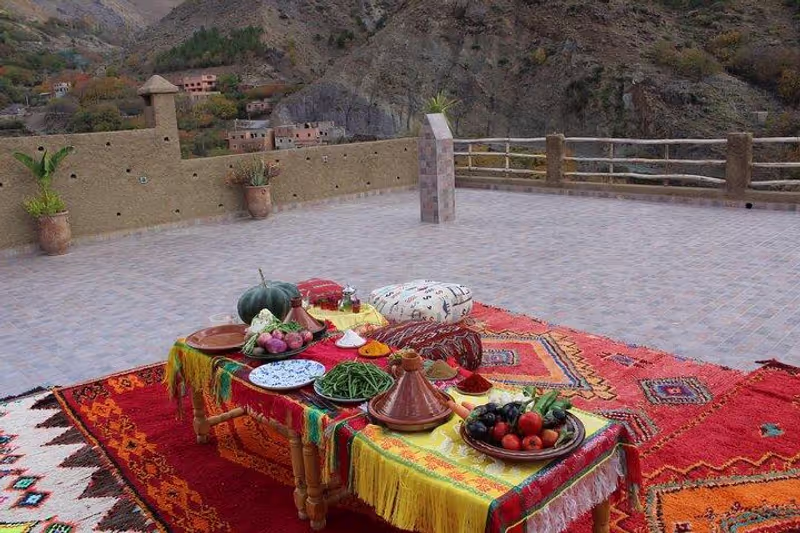 Marrakech Private Tour - Table to start your lesson