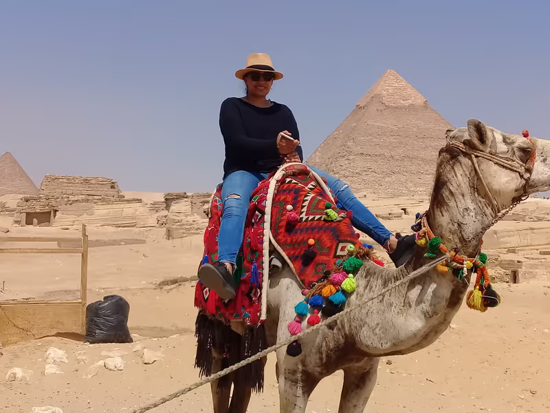 Giza Private Tour - Camel riding