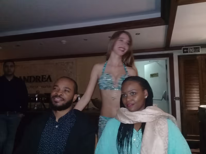 Giza Private Tour - Nile dinner cruise in Cairo: 
 Have dinner in style-cruising down the Nile on a 5 star river steamer. Taste the delights of the best Middle Eastern cuisine while enjoying traditional Egyptian Sufi and Belly Dancing.        
