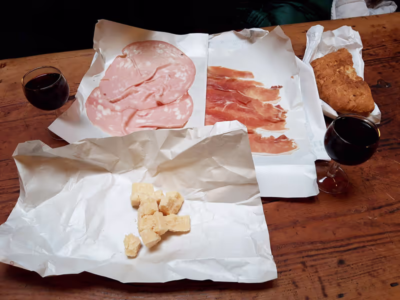 Bologna Private Tour - Typical aperitivo, with Parmigiano Reggiano, Prosciutto and Mortedella