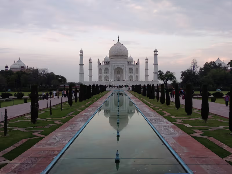 Agra Private Tour - Beautiful reflection of Taj Mahal in the water.