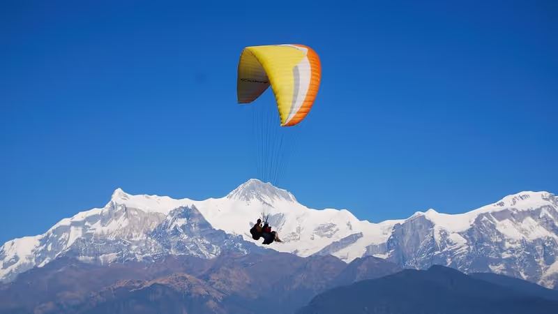 Gandaki Private Tour - paragliding in Pokhara