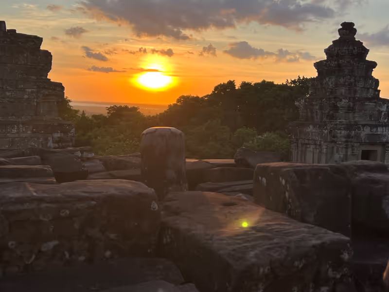 Siem Reap Private Tour - Phnom Bakheng